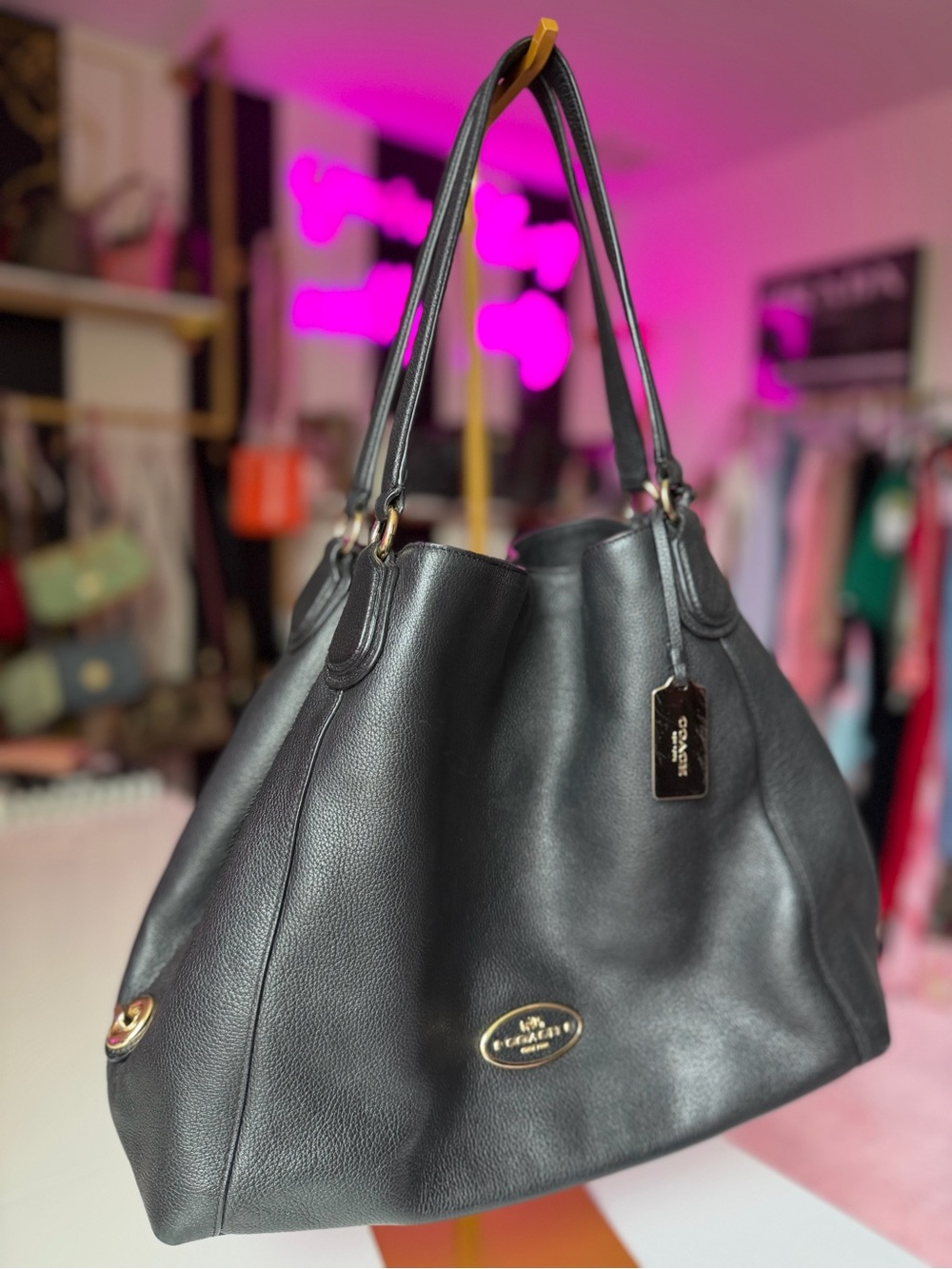Coach Black Pebbled Leather Hobo Tote Shoulder Bag Gold Turnlock purse